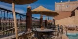 Terrasse et piscine partagés